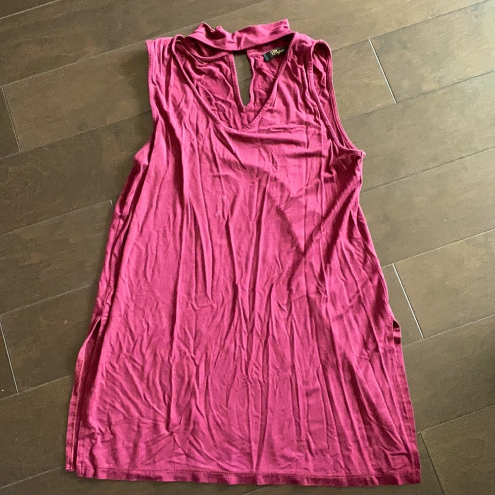 Comfy around the neck loose top